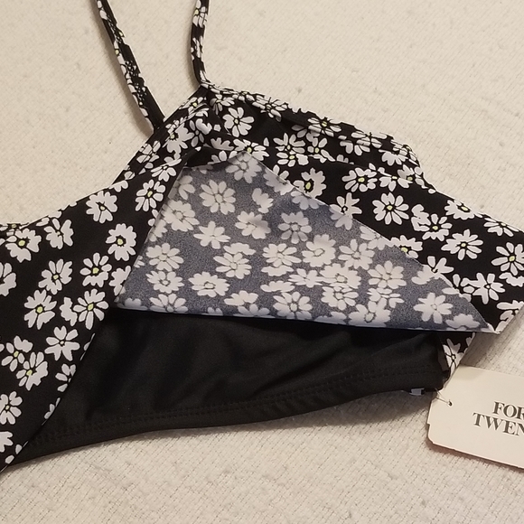 Forever21 Swim SET Top & Bottom - Daisies - Picture 2 of 10